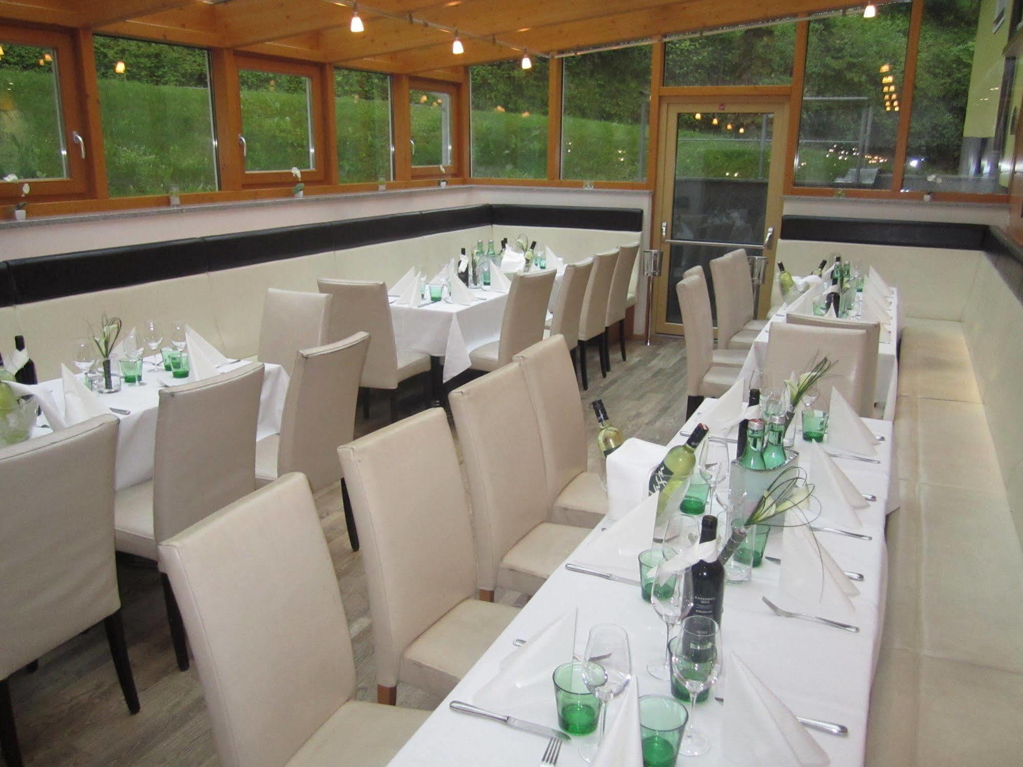 Komfort-Hotel Stockinger Ansfelden Buitenkant foto