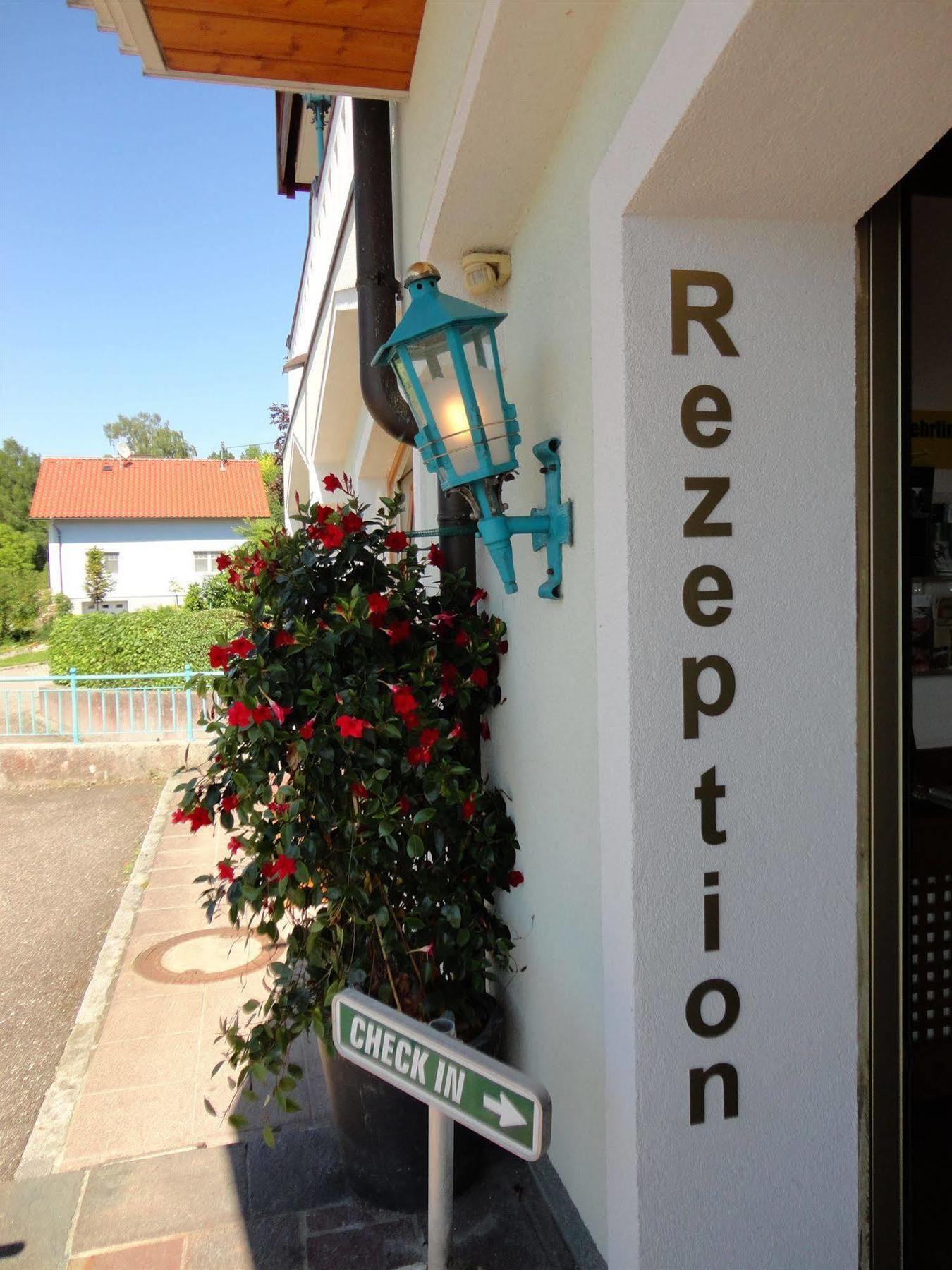 Komfort-Hotel Stockinger Ansfelden Buitenkant foto