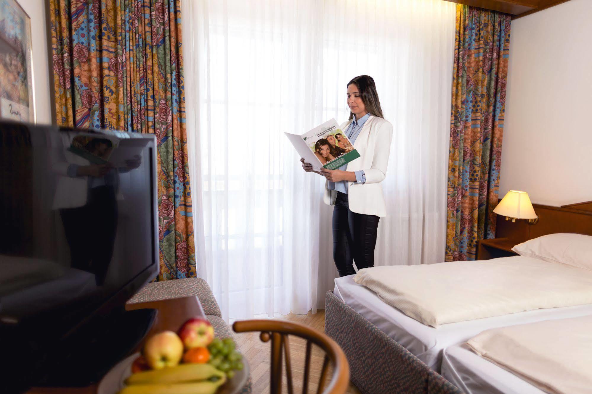 Komfort-Hotel Stockinger Ansfelden Buitenkant foto